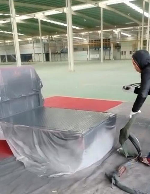 聚脲喷涂机哪个品牌好用于车厢防腐耐磨(图1) 聚脲喷涂机哪个品牌好用于车厢防腐耐磨